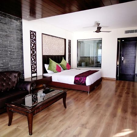 Jungle Livinn Resort Chail Ngoại thất bức ảnh