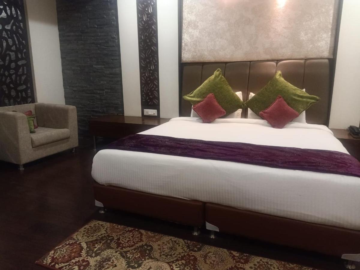 Jungle Livinn Resort Chail Ngoại thất bức ảnh